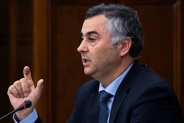 Governo português prevê pagar 30 milhões de euros em horas extraordinárias aos professores