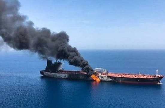 Navio petroleiro moçambicano atacado em águas iranianas