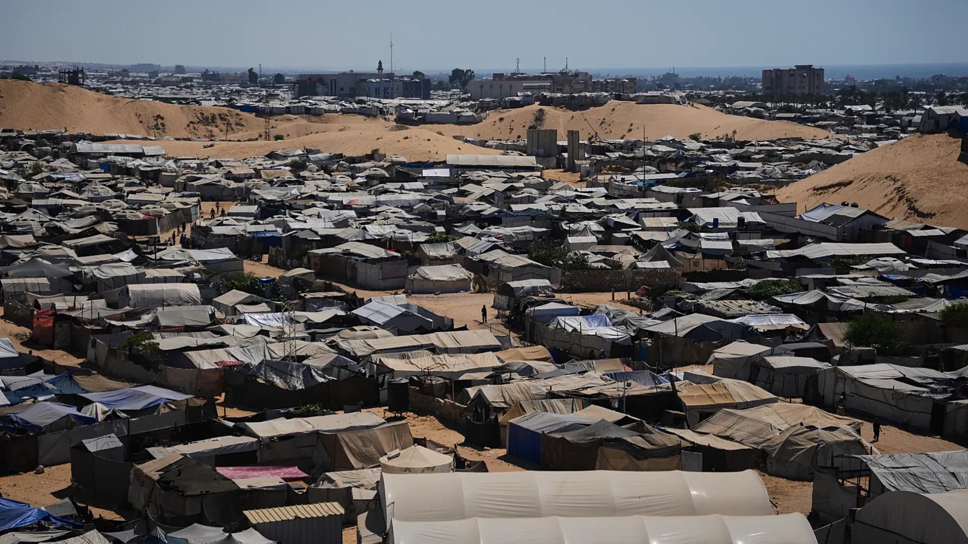 Surto de varicela agrava crise sanitária entre deslocados na Faixa de Gaza