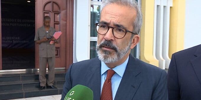Portugal espera que diálogo diplomático ajude a resolver crise política na Guiné-Bissau