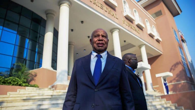 MPLA processa Higino Carneiro por falsificação de documentos