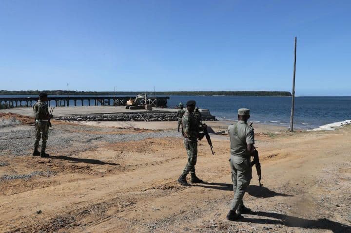 Moradores de Cabo Delgado acusam supostos terroristas de roubar seus alimentos